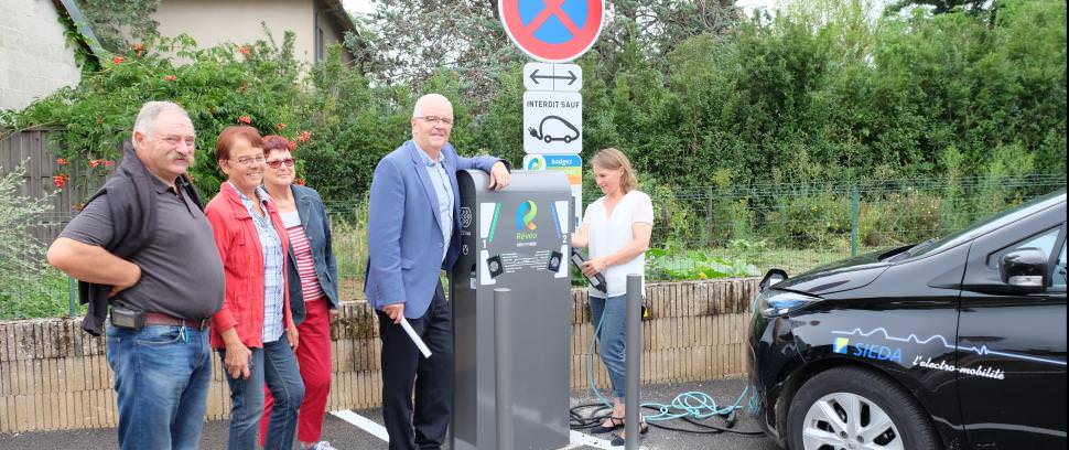 Inauguration de la borne de recharge