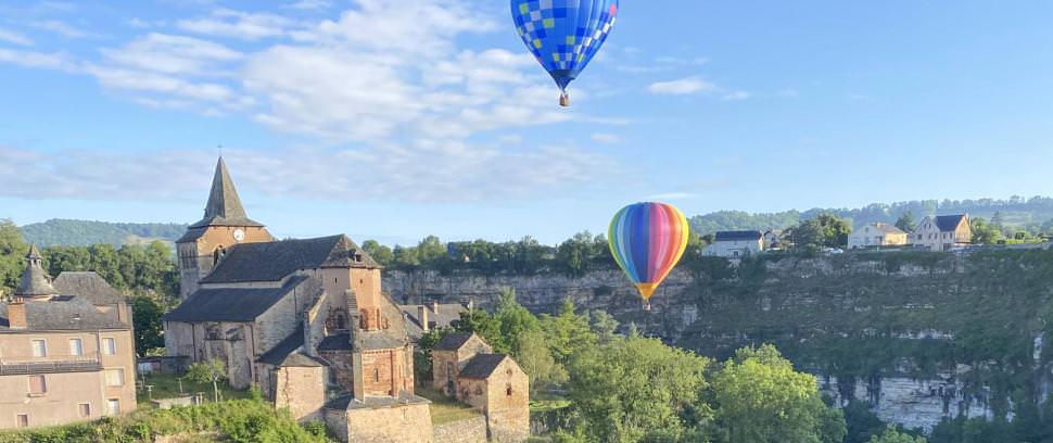 En Montgolfière