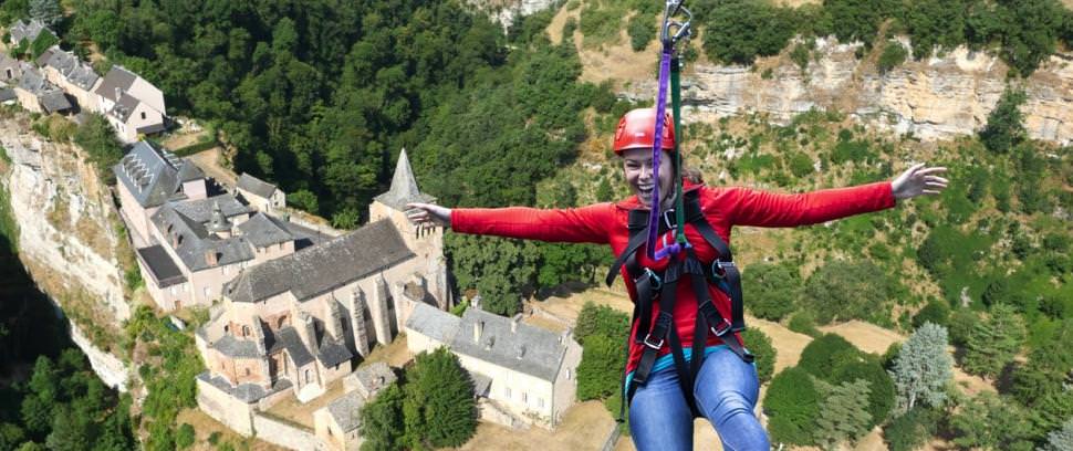 Prenez de la hauteur tyrolienne Bozouls - bozouls.fr