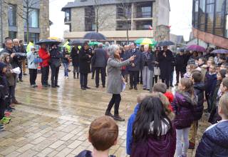 Chants au profit du Téléthon lors du marché du jeudi