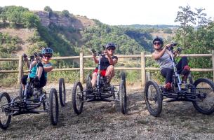 En véhicule tout terrain électrique